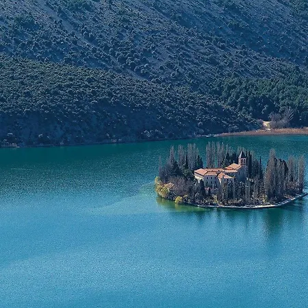 Dom wakacyjny Amazing In Kod Sibenika Dubrava (Sibenik-Knin)